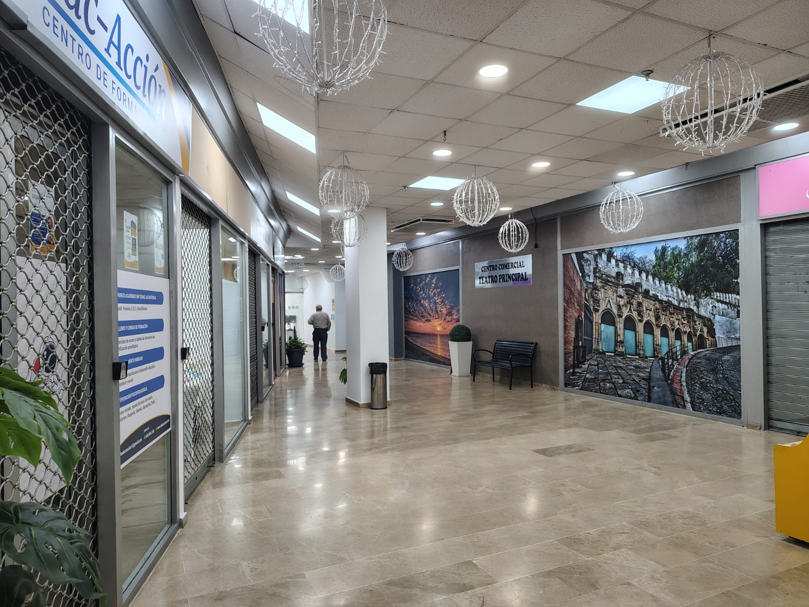 Galer_a_C.C.Teatro_Principal_1_